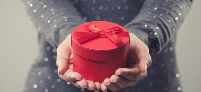 Cadeaux Noël pour voyageurs : 12 idées originales !