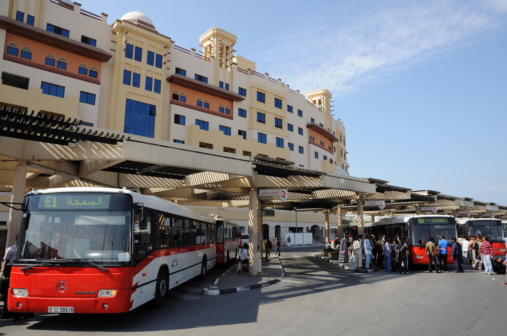 transport aux émirats arabes unis