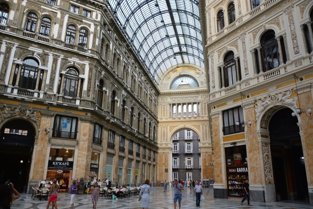Détente à Naples 3